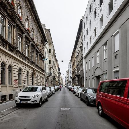 Stylish Downtown Studio Budapest Exterior photo