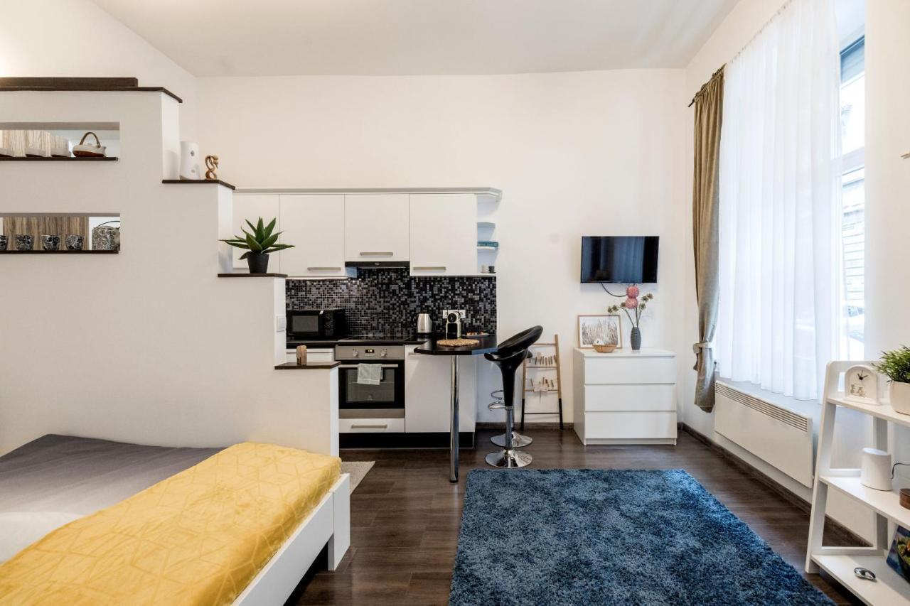 Stylish Downtown Studio Budapest Exterior photo