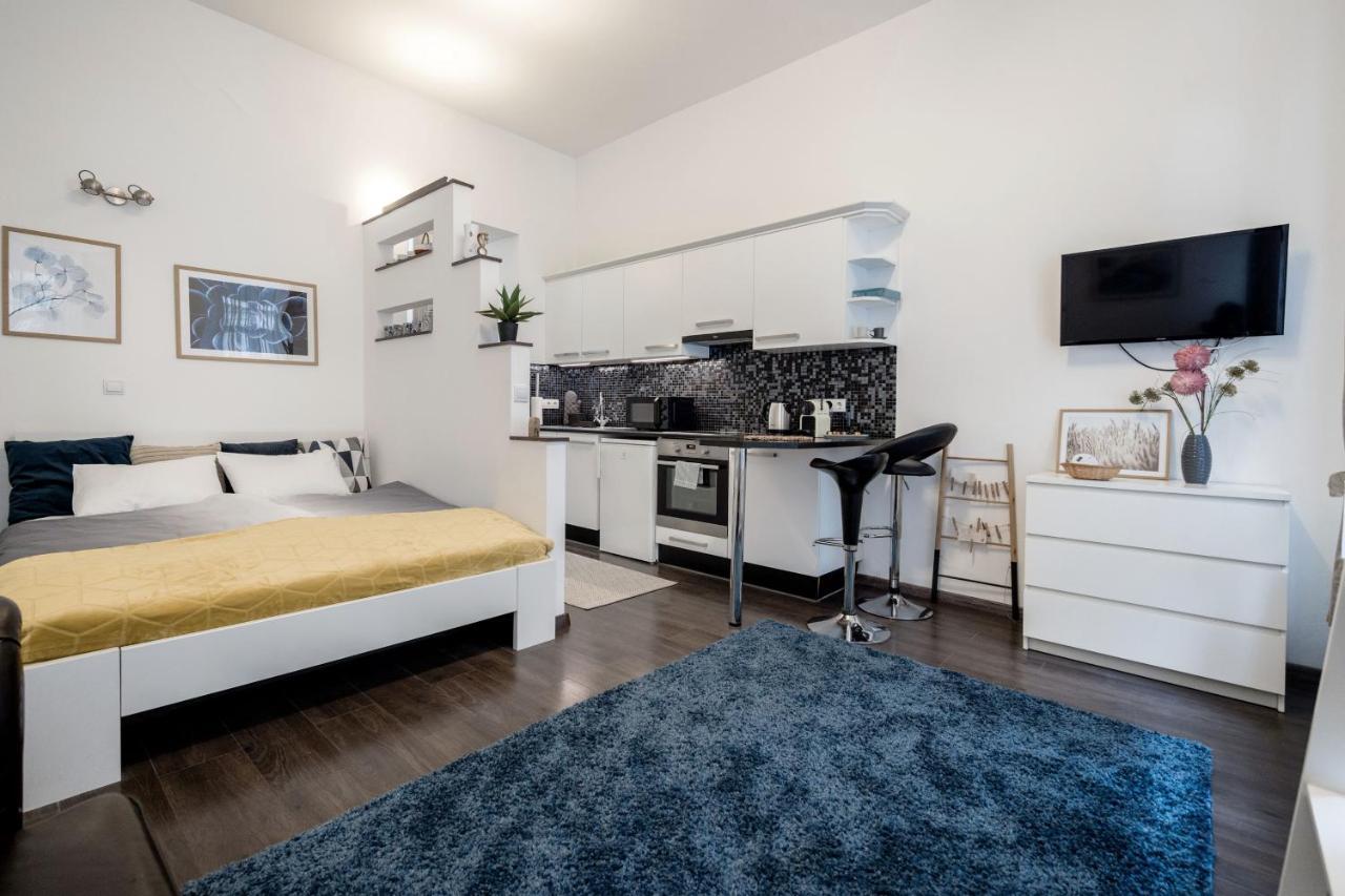 Stylish Downtown Studio Budapest Exterior photo